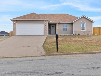 703 Sean Ct