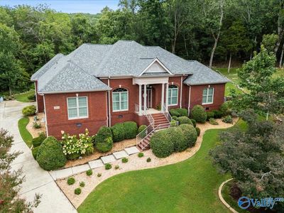 2909 Smoketree Cir NE