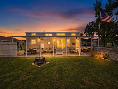 11539 Lake Dr #142