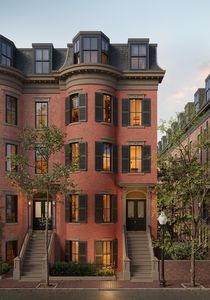 56 Rutland Sq #1