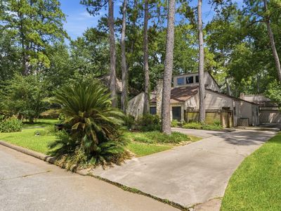 6611 Rippling Hollow Dr