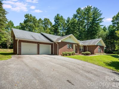 225 Arbor Ln