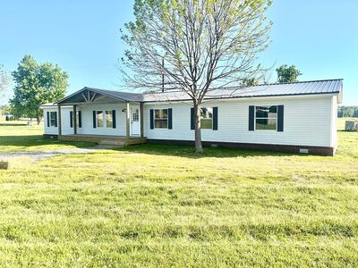 2406 Detroit Rd