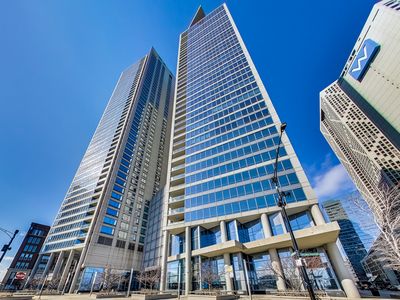 600 N Lake Shore Dr APT 3011