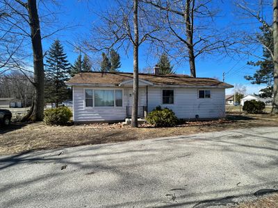 872 Clifford Lake Dr