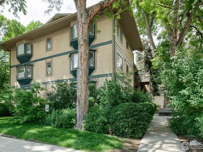 400 Emery St #202
