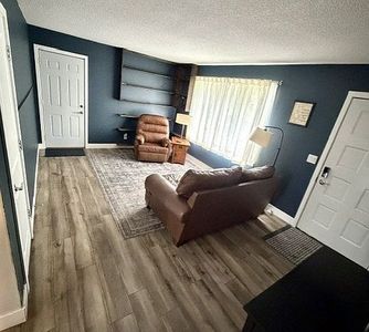 Property at 1401 Sandra Cir, Adel, IA