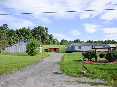 770 Oswegatchie Road
