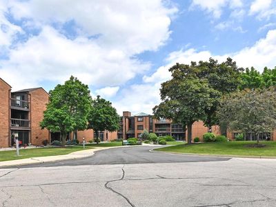 6100 W Stonehedge DRIVE #167
