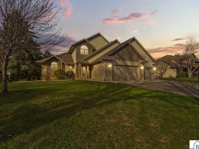 1526 Castle Dr
