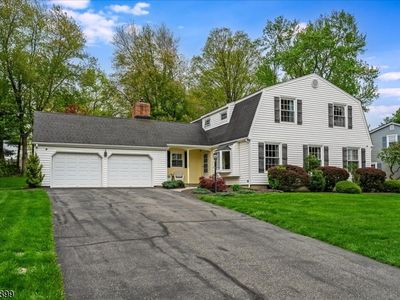 7 Heritage Dr