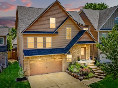 3309 Hibernia Pass