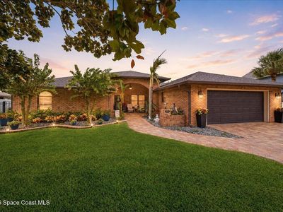 560 Sawgrass Cir
