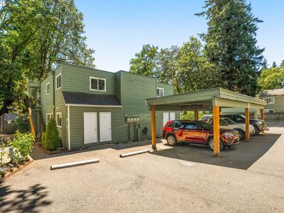 3930 Lake Grove Ave #C-1
