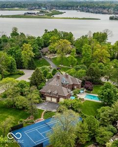 290 Breakwater Dr