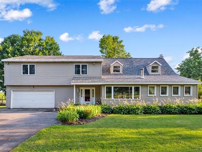 8246 Edwards Rd