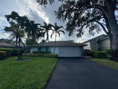 76 Ivy Rd