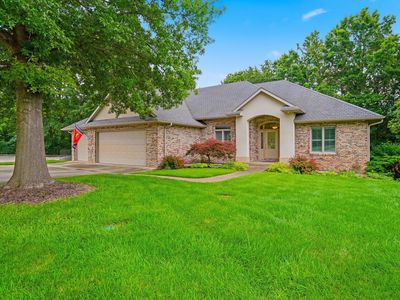 114 Dene Dr