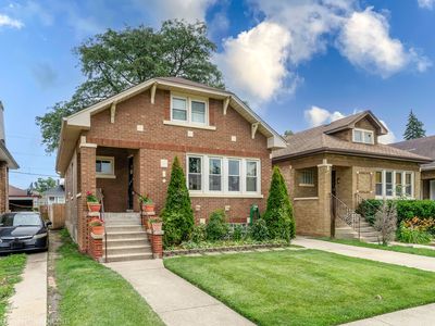 Property at 2017 S 11th Ave, Maywood, IL