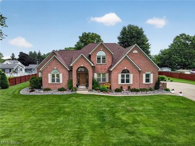 12 Lake Breeze Dr