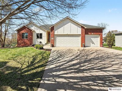 Property at 905 Ridge Road Pl, Hickman, NE