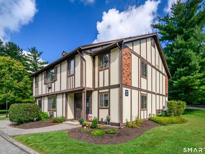 19 Eden Court #19