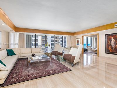 10155 Collins Ave APT 1406