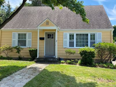 40 Woodland Ave