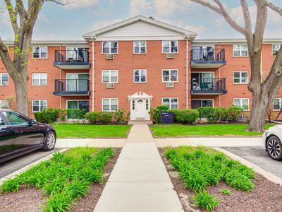 809 E Miner St Unit 3B
