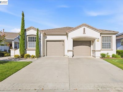 Property at 288 Black Amber Way, Brentwood, CA
