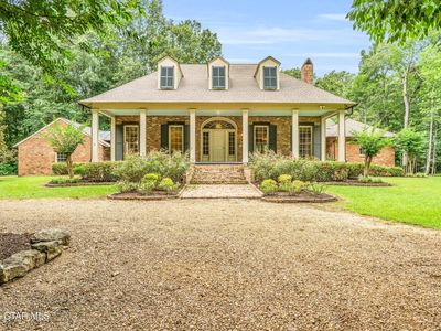 299 Thurston Lake Dr