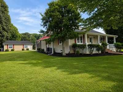 7403 Travis Rd