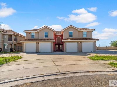 1200 E Pineridge Ave