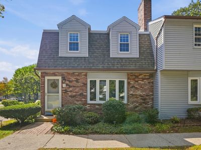 1 Tiffany Cir Unit 1