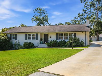 107 Birchwood Dr