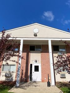 690 Marilyn Ave APT 203