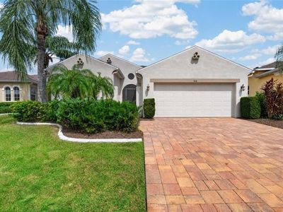 818 KING LEON WAY