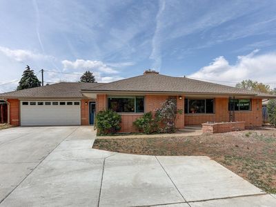 1607 N Taft Ave