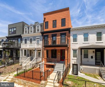 1128 Morse St NE #Penthouse