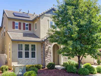 3949 Aristotle Cir