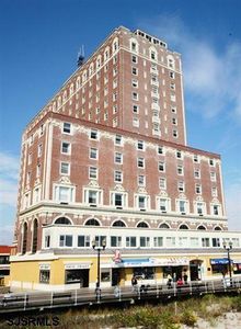 2721 Boardwalk #1517
