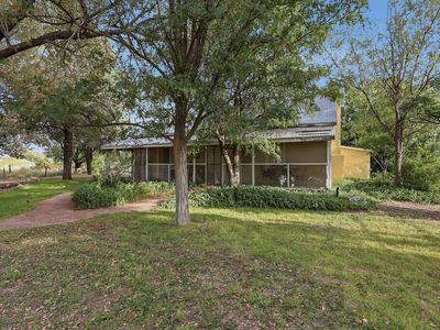 200 E Musquiz Dr