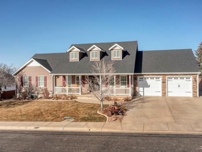693 E Red Cedar Dr