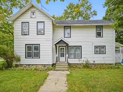 206 W Main St