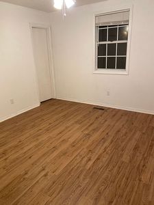 211 Oak Grove Dr