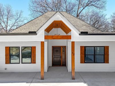 244 S Piedmont Ave