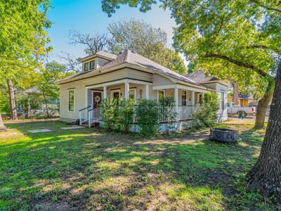 200 Williams St
