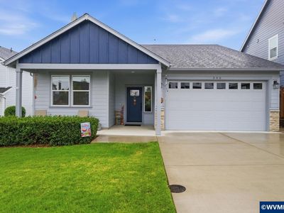 393 NW Denton Ave