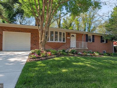 8209 Rosaryville Rd