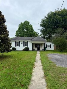 213 Transcontinental Dr